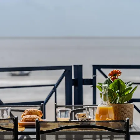 Duplex Vue Sur Mer, Classe 3 Etoiles *